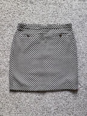 LOFT Outlet Black & Geometric Dot Mini Skirt